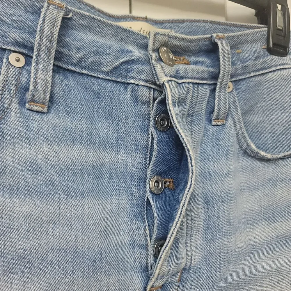 Madewell relaxed denim shorts , size 28